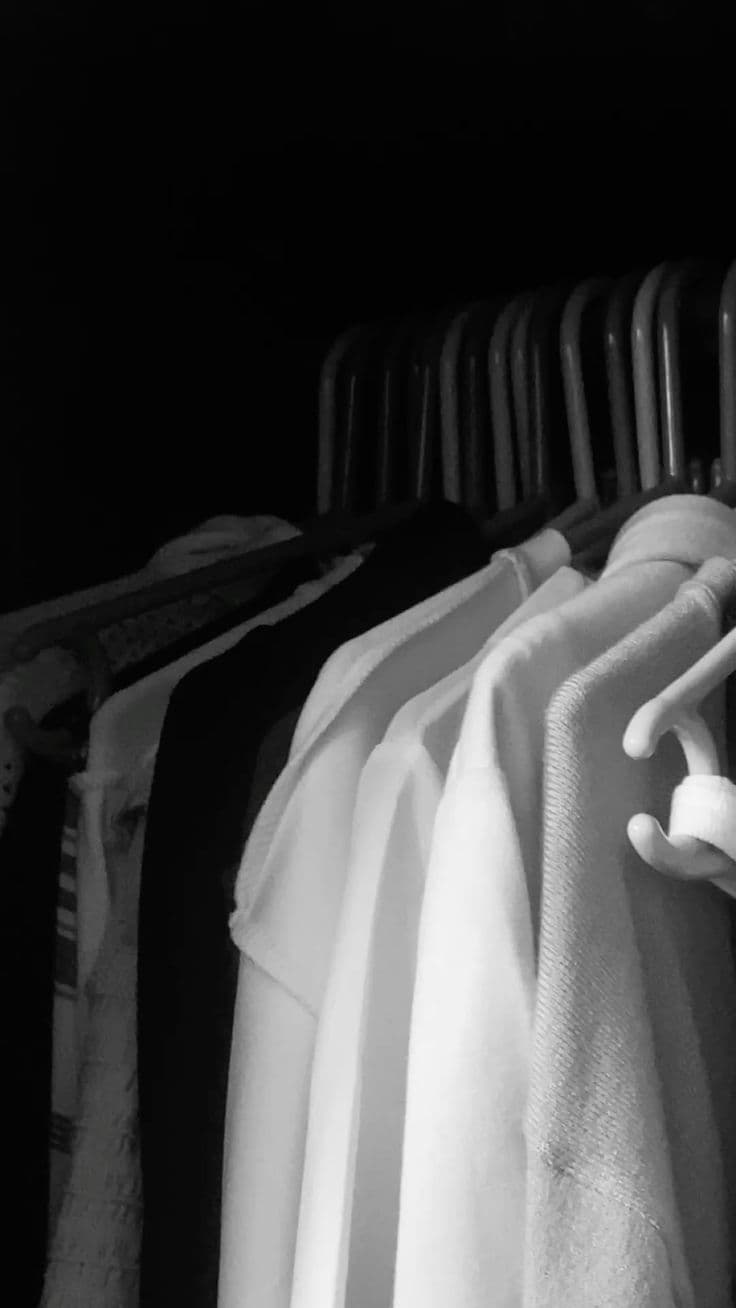 Tôi Giấu Một Thi Thể Trong Tầng Lửng