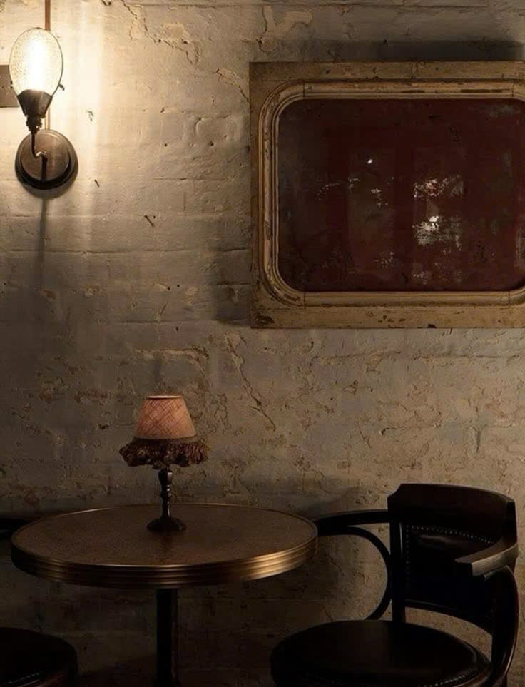 HUNG THỦ NGOÀI HỒ SƠ 